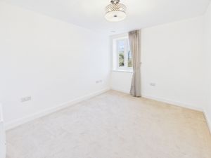 Bedroom- click for photo gallery